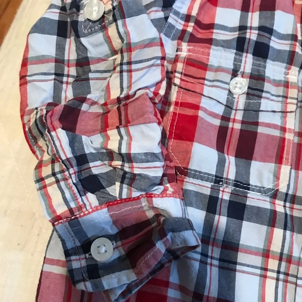 👕 baby GAP Plaid Button Down